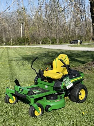 Main image John Deere Z320R