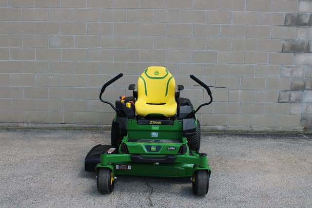 Image of John Deere Z320R equipment image 2