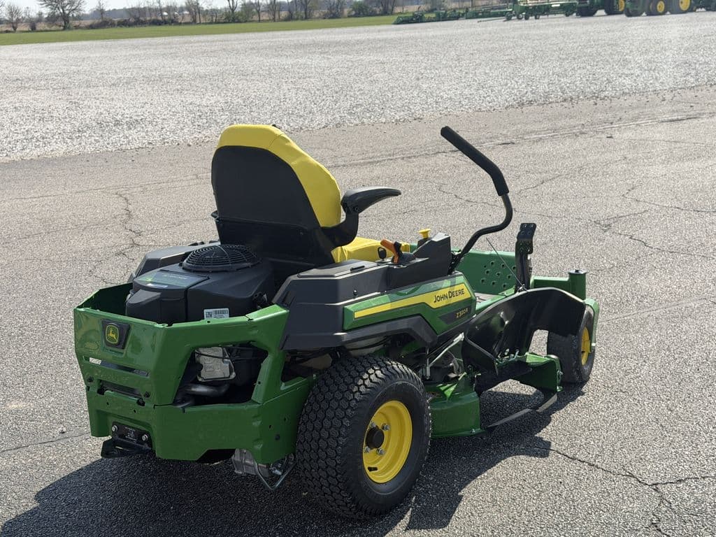 Image of John Deere Z320R Image 0