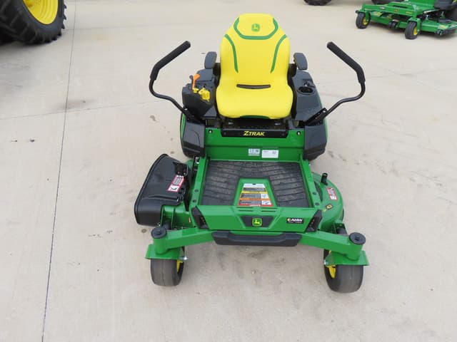 Image of John Deere Z320R equipment image 1