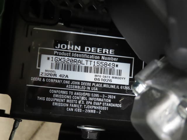 Image of John Deere Z320R equipment image 4