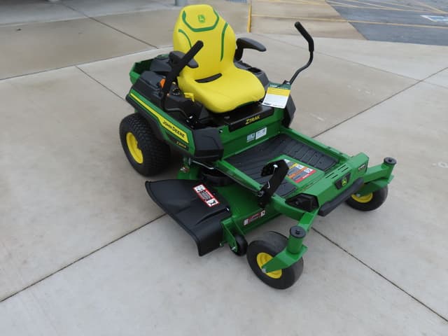Image of John Deere Z320R equipment image 2