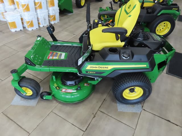 Image of John Deere Z320R equipment image 3