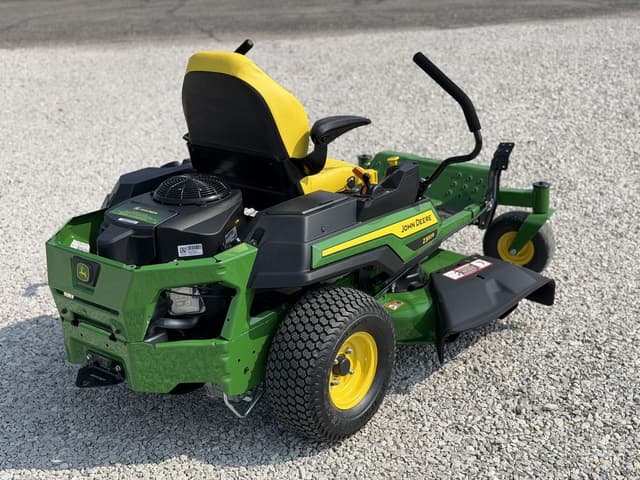 Image of John Deere Z320R equipment image 4