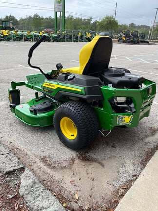 Image of John Deere Z325E equipment image 3