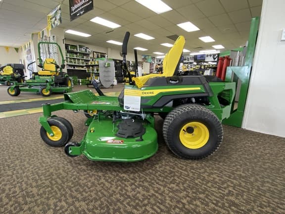 Image of John Deere Z330M equipment image 1