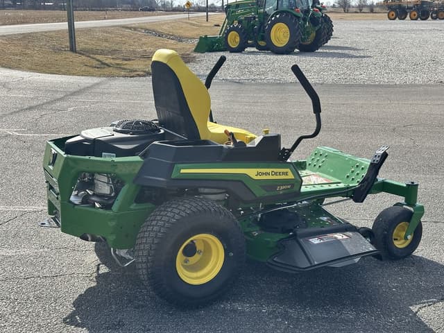 Image of John Deere Z330M equipment image 2