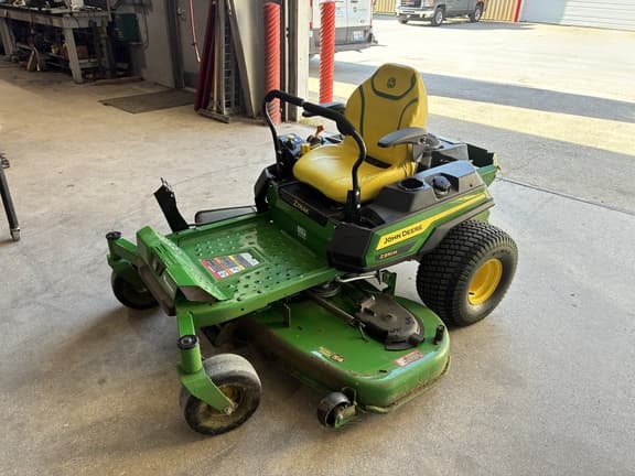 Image of John Deere Z330M Primary image