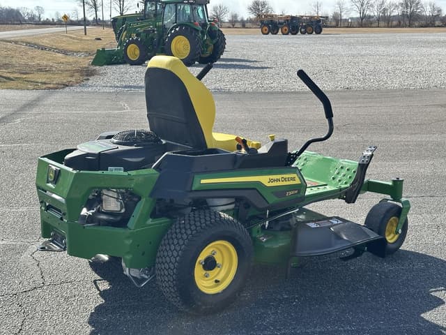 Image of John Deere Z330M equipment image 2