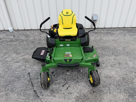 Image of John Deere Z330M Image 1