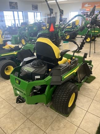 Image of John Deere Z330R equipment image 4