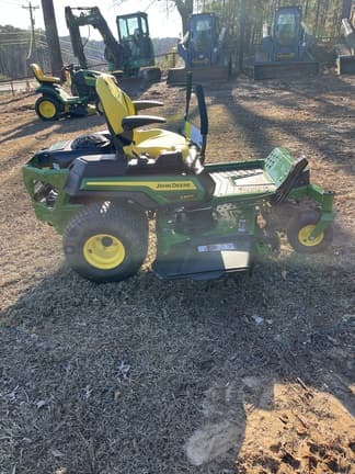 Image of John Deere Z330R equipment image 2