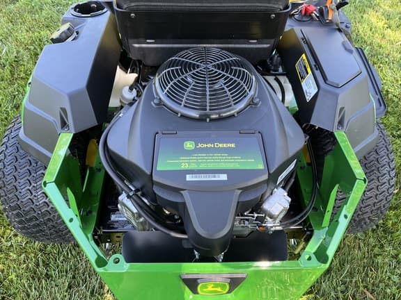 Image of John Deere Z330R equipment image 2