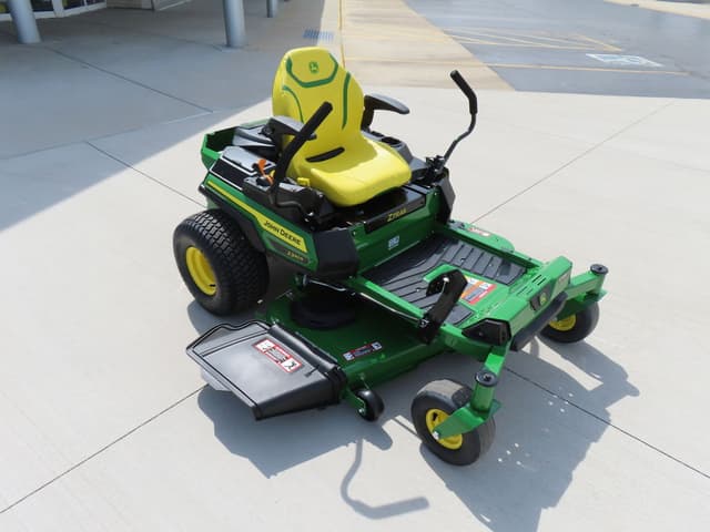 Image of John Deere Z330R equipment image 2