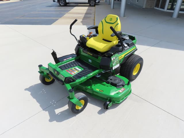 Image of John Deere Z330R equipment image 1