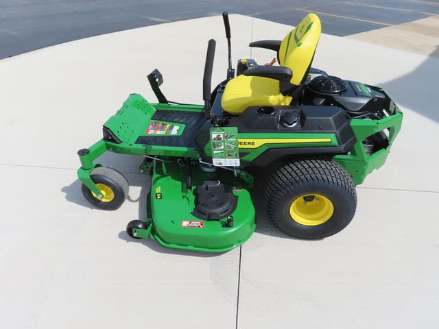 Image of John Deere Z330R equipment image 4