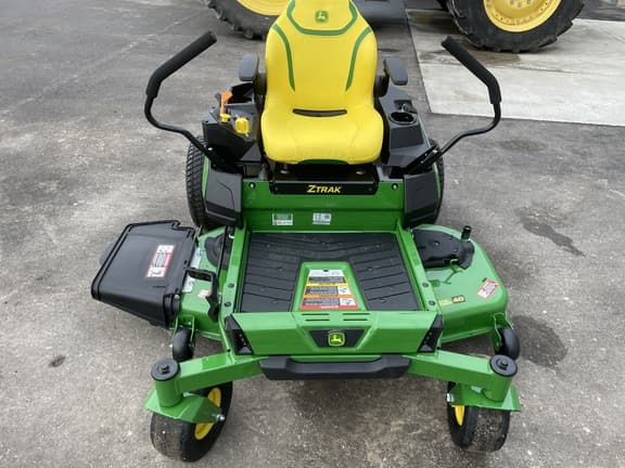 Image of John Deere Z330R equipment image 3