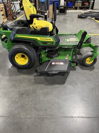 Image of John Deere Z330R equipment image 3