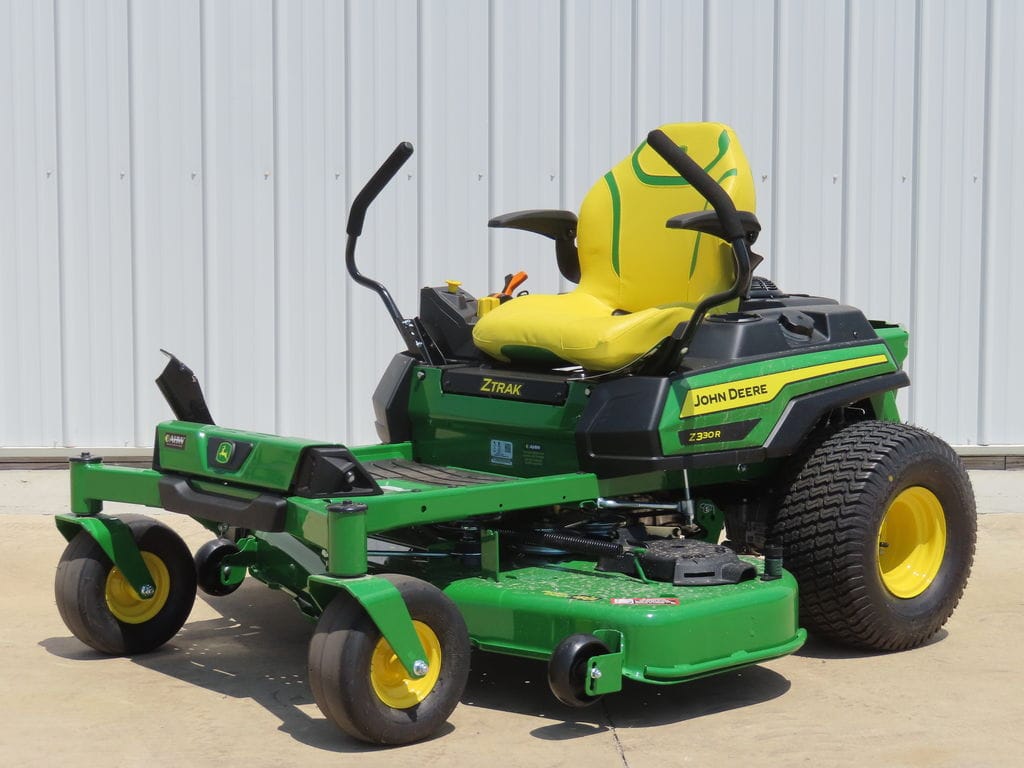 2026 John Deere Z330R Image