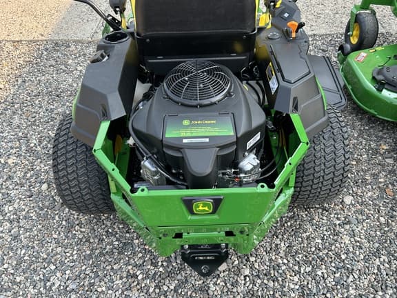 Image of John Deere Z330R equipment image 3