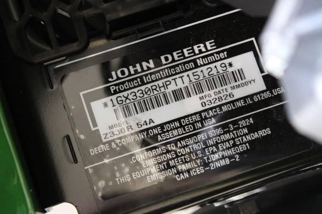 Image of John Deere Z330R Image 1