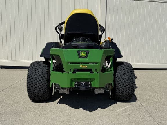 Image of John Deere Z330R equipment image 3