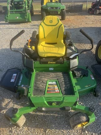 Image of John Deere Z330R equipment image 1