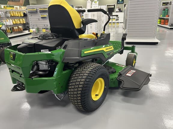 Image of John Deere Z330R equipment image 2