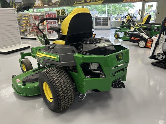 Image of John Deere Z330R equipment image 3