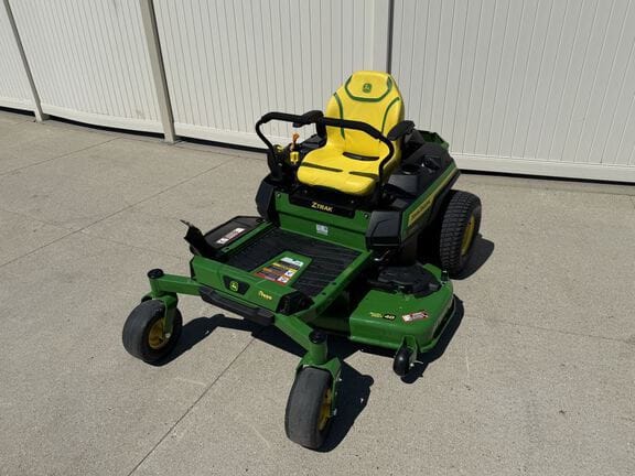 2026 John Deere Z330R Equipment Image0