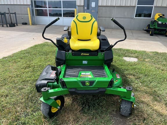 Image of John Deere Z370R equipment image 2