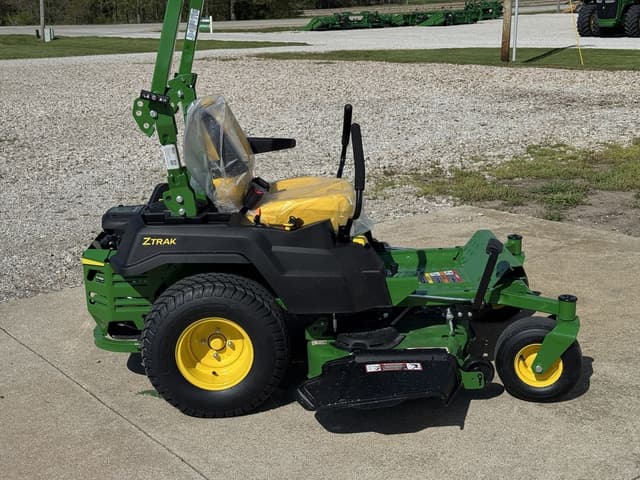 Image of John Deere Z515E equipment image 1