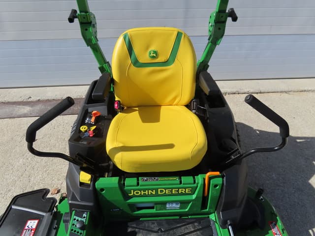 Image of John Deere Z530M equipment image 4