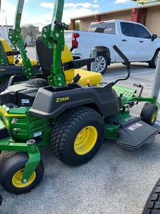 Image of John Deere Z530M equipment image 4