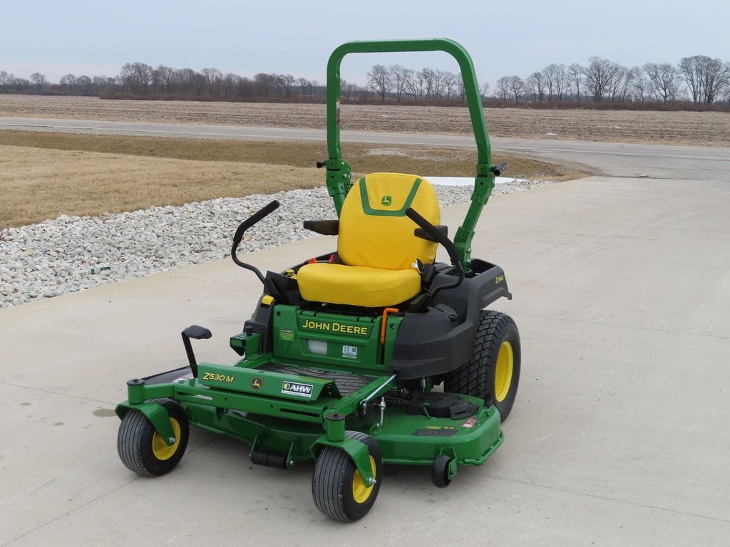 2026 John Deere Z530M Equipment Image0
