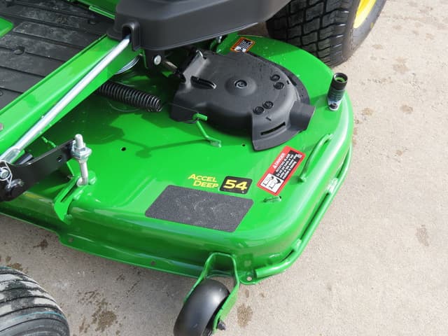 Image of John Deere Z530M equipment image 4