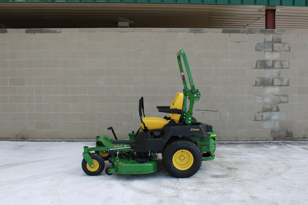 2026 John Deere Z530M Equipment Image0