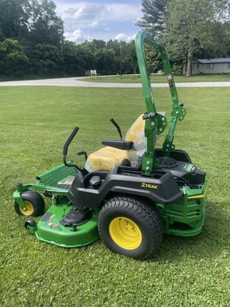 Image of John Deere Z530M equipment image 1