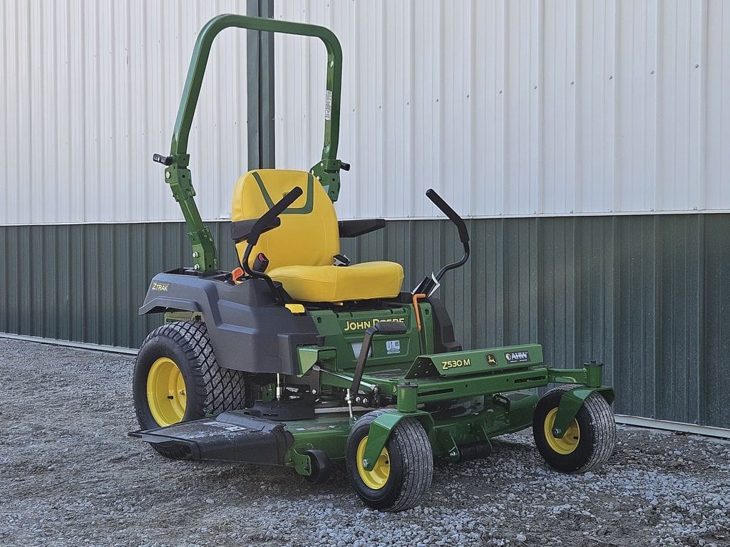 2026 John Deere Z530M Equipment Image0