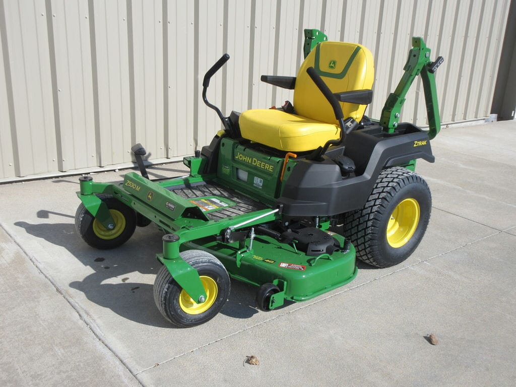 2026 John Deere Z530M Equipment Image0