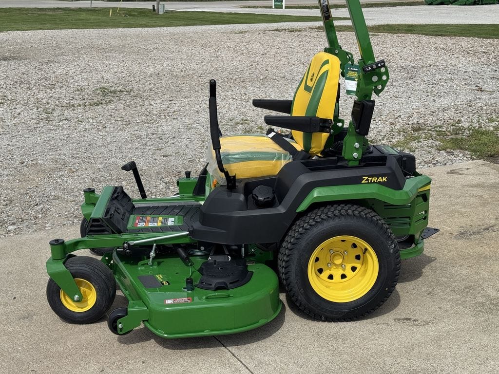2026 John Deere Z530R Equipment Image0