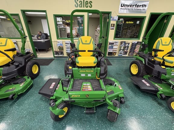 2026 John Deere Z530R Equipment Image0