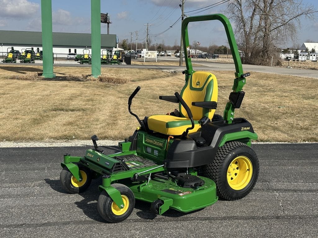 2026 John Deere Z530R Equipment Image0