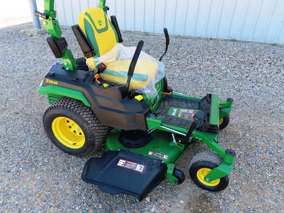 2026 John Deere Z530R Equipment Image0