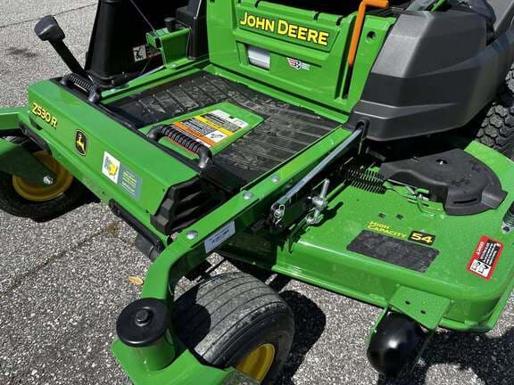 Image of John Deere Z530R equipment image 4