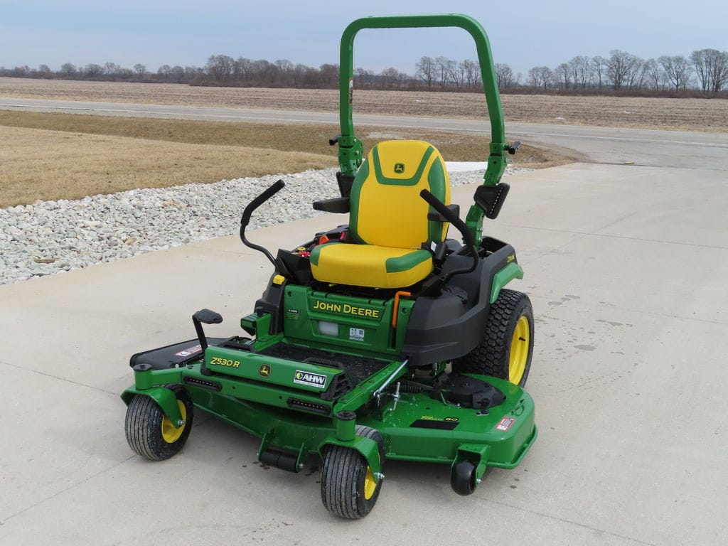 2026 John Deere Z530R Equipment Image0