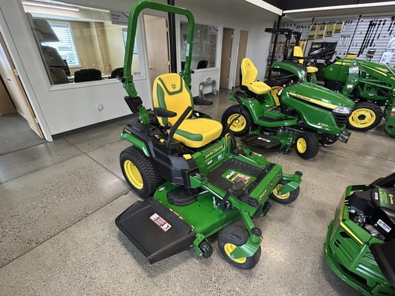 2026 John Deere Z545R Equipment Image0