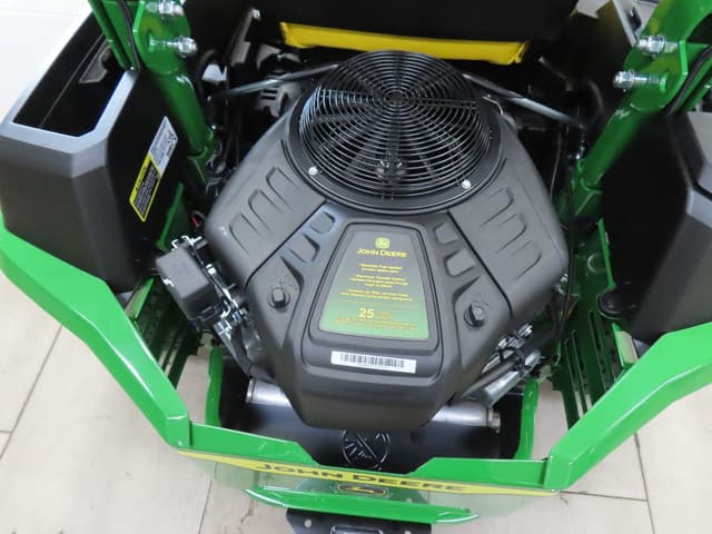 Image of John Deere Z545R equipment image 4