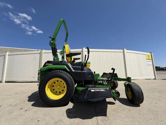 Image of John Deere Z545R equipment image 4
