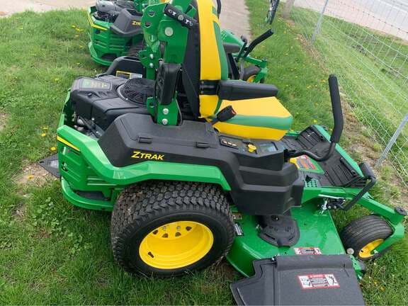 Image of John Deere Z545R equipment image 1